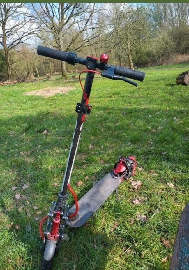 Xiaomi M365 Pro 2- met voor- en achtervering +solid tires, Fietsen en Brommers, Steps, Gebruikt, Ophalen of Verzenden