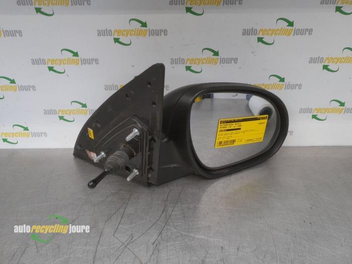 Buitenspiegel rechts van een Hyundai I30, Auto-onderdelen, Spiegels, Hyundai, Gebruikt, 3 maanden garantie