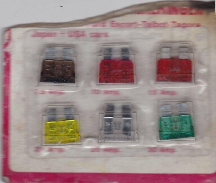 zekering set + lampenset in zeer goede staat, nooit gebruikt, Auto-onderdelen, Verlichting, Nieuw, Ophalen of Verzenden