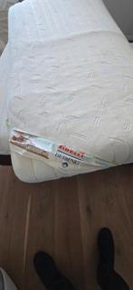 Matelas Pirelli full latex 160x200, Enlèvement, Matelas