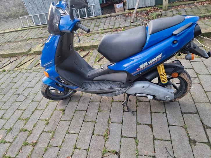 Aprilia sr classe b, Vélos & Vélomoteurs, Scooters | Aprilia, Comme neuf, Enlèvement ou Envoi