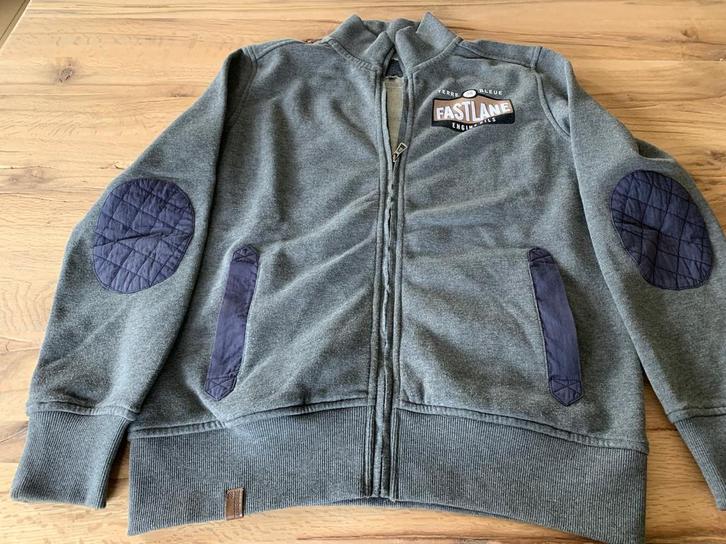 Gilet grijs jongen 14 jaar maat medium terre bleue, Kinderen en Baby's, Kinderkleding | Maat 164, Zo goed als nieuw, Jongen, Trui of Vest