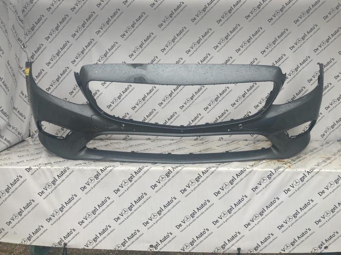 Voorbumper van een Mercedes C-Klasse, Auto-onderdelen, Carrosserie, Bumper, Mercedes-Benz, Gebruikt, 3 maanden garantie, Ophalen of Verzenden