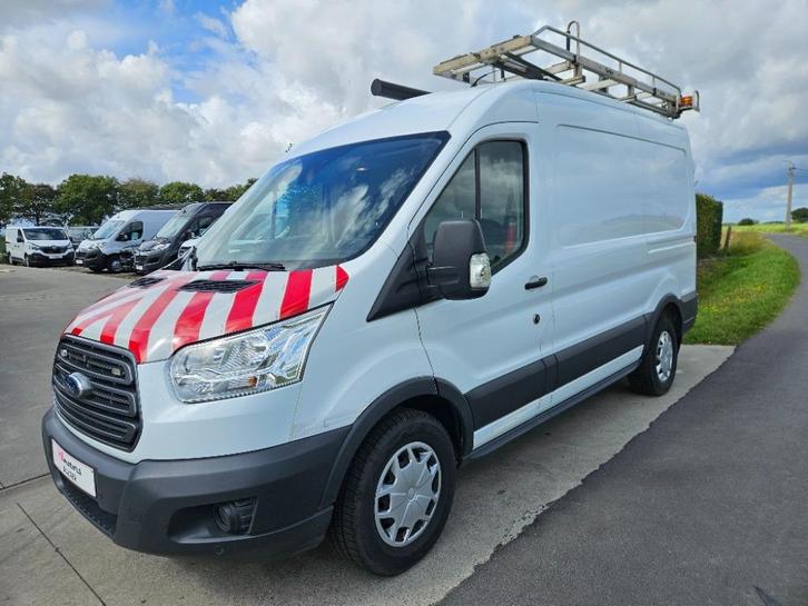 Ford Transit 2.0TDCI 131PK AIRCO CRUISE PDC CAMERA, Auto's, Bestelwagens en Lichte vracht, Bedrijf, Te koop, Used 1. Bestelwagens met ervaring.