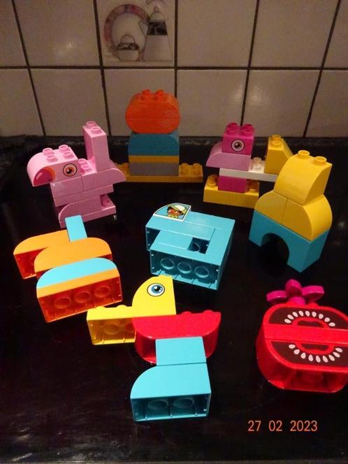 Super leuk speelset met blokjes in frisse kleuren!NIEUWSTAAT, Kinderen en Baby's, Speelgoed | Duplo en Lego, Zo goed als nieuw