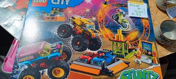 Lego city stuntz beschikbaar voor biedingen