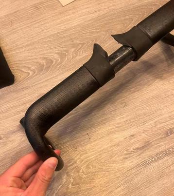Stuur in nieuwstaat  beschikbaar voor biedingen
