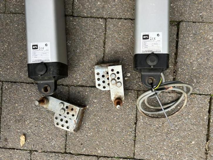 motor voor draaipoort, Tuin en Terras, Overige Tuin en Terras, Gebruikt, Ophalen