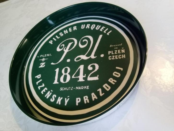 🍻 ZELDZAAM Bier plateau kunststof Pilsner Urquell 🍺, Verzamelen, Biermerken, Zo goed als nieuw, Reclamebord, Plaat of Schild