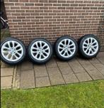 BMW velgen met winterbanden 215 50 17 in goede staat TPMS, Auto-onderdelen, Banden en Velgen, Ophalen, 215 mm, Velg(en), Nieuw