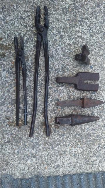 Smeedtangen smeed gereedschap  beschikbaar voor biedingen