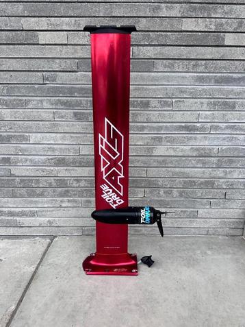Foil Drive Axis integrated mast beschikbaar voor biedingen