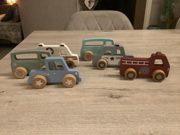 Little Dutch verschillende houten auto's (8x15 cm) beschikbaar voor biedingen