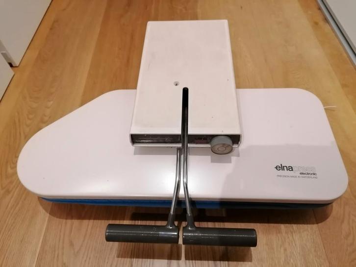 Planche à repasser Elna, Elektronische apparatuur, Strijkijzers en Strijkplanken, Zo goed als nieuw, Ophalen