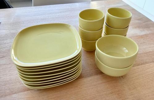 6 KLEINE + 2 MIDDELGROTE  KOMMETJES + 10 BORDJES – ALS NIEUW, Huis en Inrichting, Keuken | Servies, Zo goed als nieuw, Porselein
