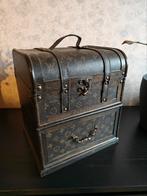 Coffre de rangement portable, style antique, Maison & Meubles, Accessoires pour la Maison | Coffres, Enlèvement