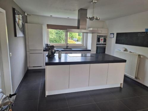 keuken te koop, Huis en Inrichting, Keuken | Complete keukens, Gebruikt, Overige typen, Crème, Composiet, Greeploos, Met kookeiland