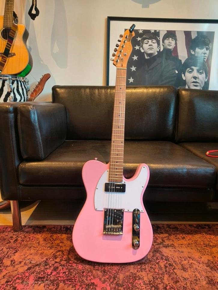 Fazley Sunset Shell Pink Telecaster, Muziek en Instrumenten, Snaarinstrumenten | Gitaren | Elektrisch, Zo goed als nieuw, Solid body