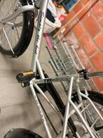 Te Koop: Invalide driewieler voor kindjes, Ophalen, Zo goed als nieuw