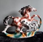 Art Deco porseleinen beeld van paard met veulen., Enlèvement