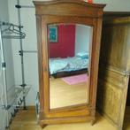 Grande armoire, Enlèvement