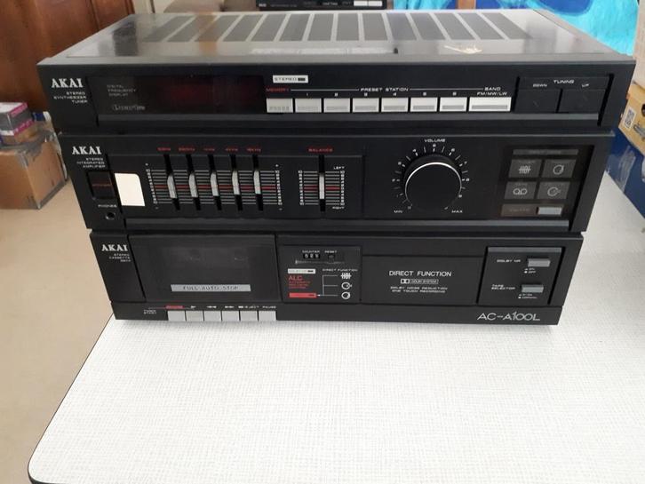 Akai AC- A100L stereo systeem, Audio, Tv en Foto, Versterkers en Ontvangers, Zo goed als nieuw, Stereo, Ophalen of Verzenden