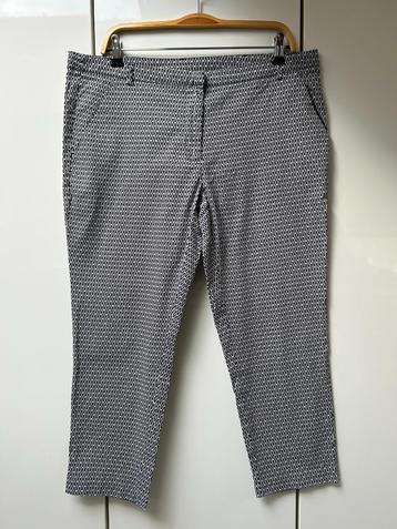 Grijze en witte cropped broek van Kiabi - Maat 46 beschikbaar voor biedingen