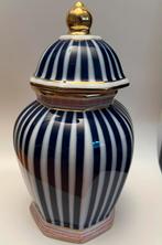 Bonbonnière en faience, Enlèvement ou Envoi