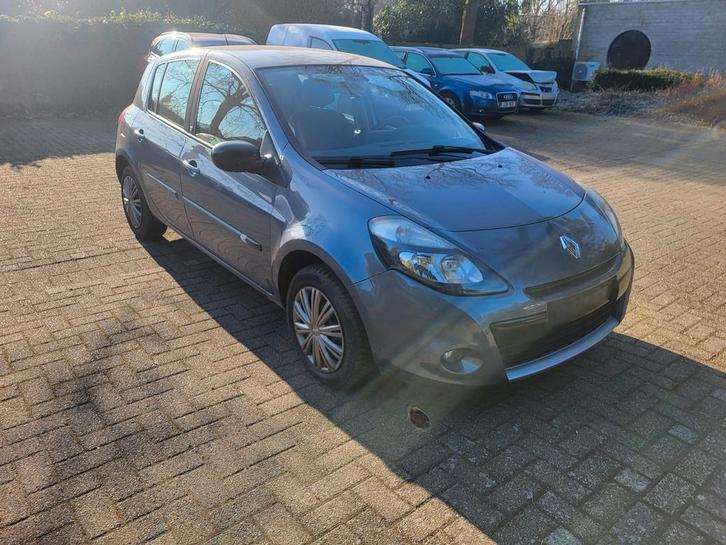 Renault Clio 1,5 dci 2011, Auto's, Renault, Particulier, Clio, Centrale vergrendeling, Radio, Diesel, Euro 5, Stadsauto, 5 deurs