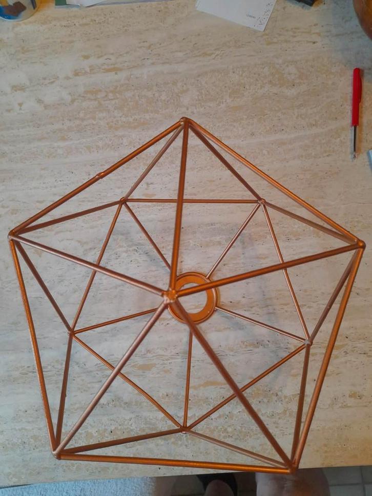 Plafonnier suspendu de couleur bronze, Maison & Meubles, Lampes | Plafonniers, Comme neuf, Métal, Enlèvement ou Envoi