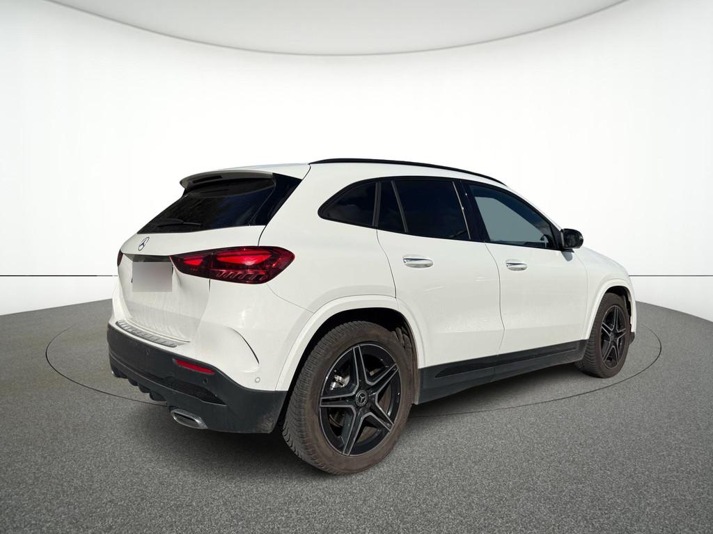 Mercedes-Benz GLA 200 Star Edition + AMG LINE + PANO + CARPL, Stof, 4 cilinders, Wit, 120 kW