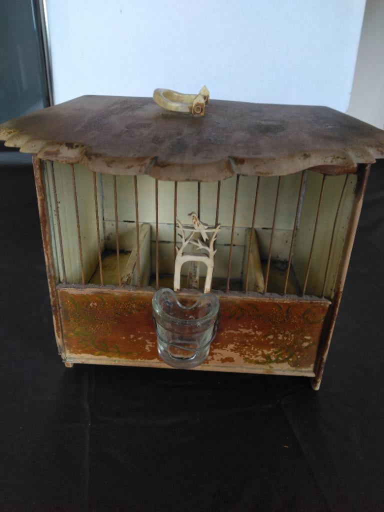 Coffre a Pinson XIX XX  siècle avec peinture floral., Animaux & Accessoires, Oiseaux | Cages & Volières, Enlèvement