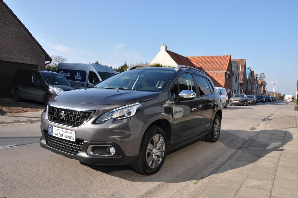 Peugeot 2008 Style * zeer proper * (bj 2018), Auto's, Peugeot, Voorwielaandrijving, Stof, Euro 6, 1199 cc