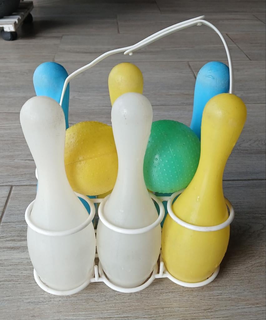 Jeux de quilles pour enfants, Enfants & Bébés, Jouets | Extérieur | Aires de jeux, Enlèvement