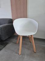 Set van 4 witte kuipstoelen met hout onderstel, Ophalen, Wit, Zo goed als nieuw, Vier