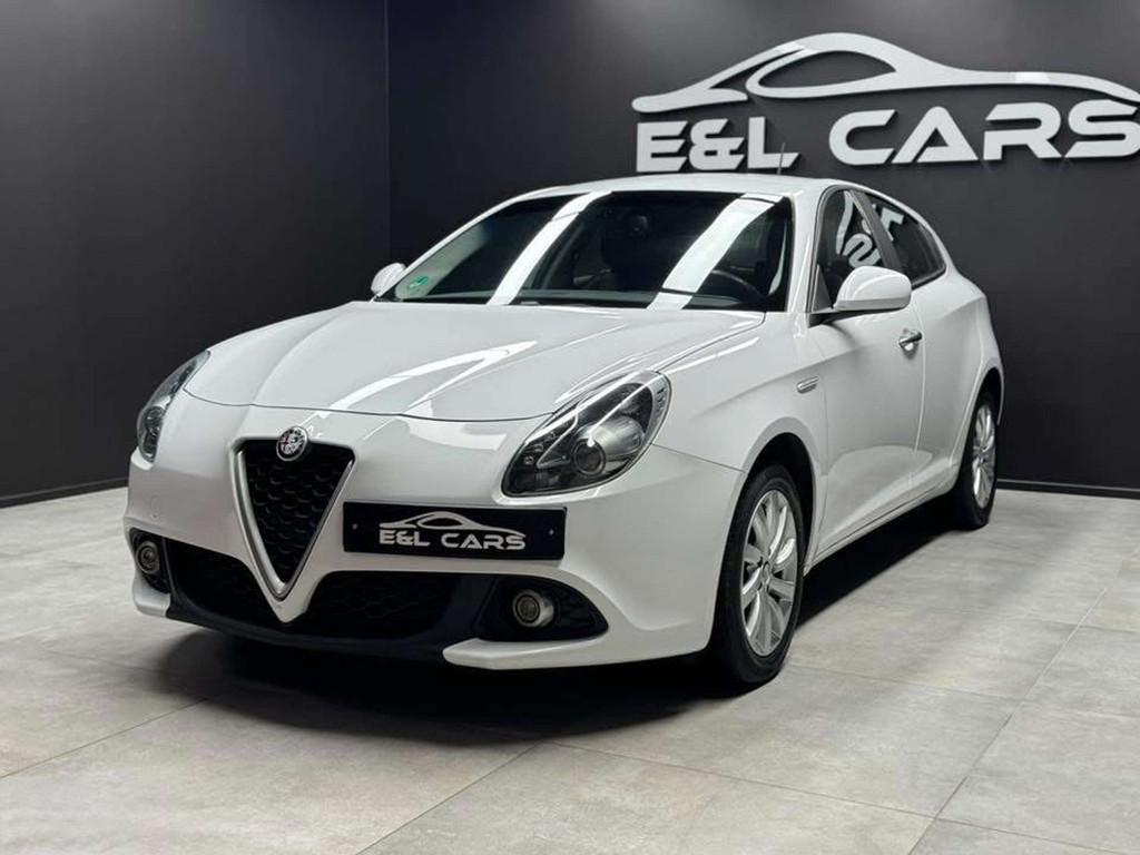 Alfa Romeo Giulietta Giulietta 1.6 JTDm *12 mois de garantie, Autos, Alfa Romeo, Cuir, Achat, Boîte manuelle, Noir