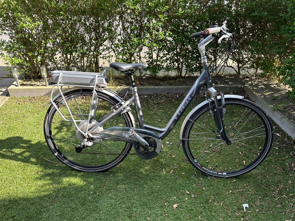 Elektrische damesfiets trek, Ophalen, Zo goed als nieuw