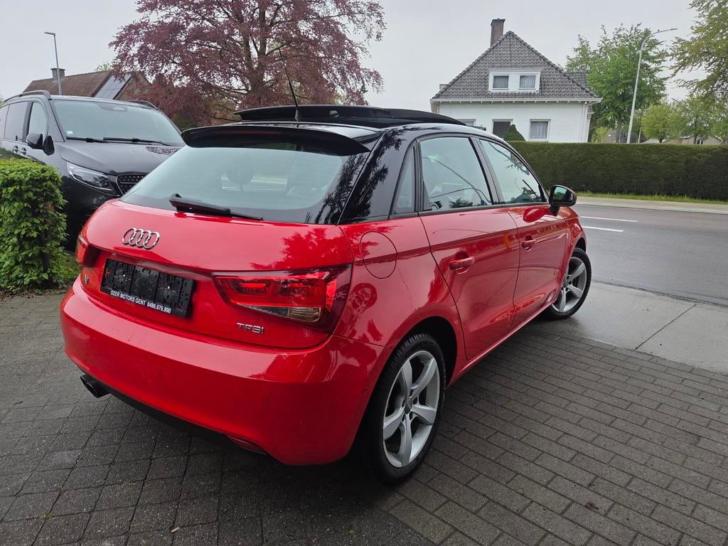 Audi A1 1.4TFSI AUTOMAAT
Full full, A1, 4 cilinders, Leder, 1390 cc