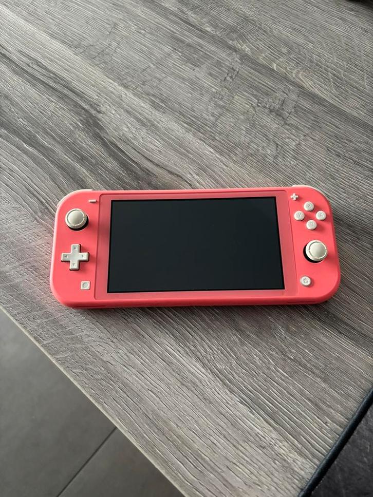 Nintendo switch lite, Consoles de jeu & Jeux vidéo, Jeux | Nintendo Switch, Comme neuf, Enlèvement