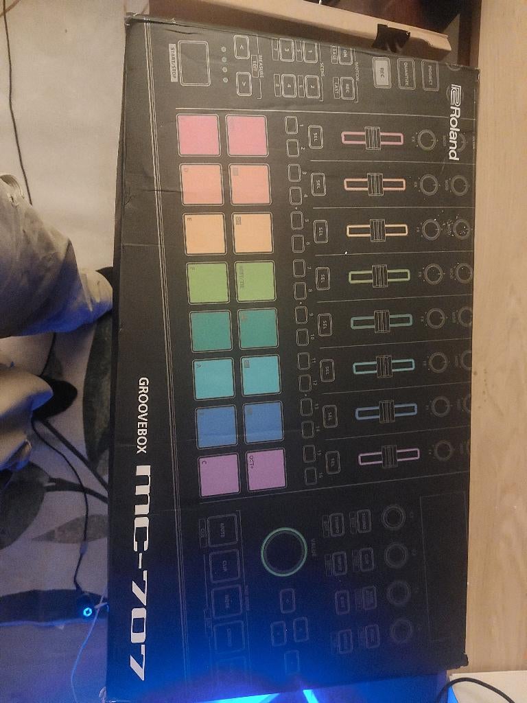 Roland groovebox mc707 NIEUw m garantie, Musique & Instruments, Enlèvement ou Envoi, Neuf, Roland