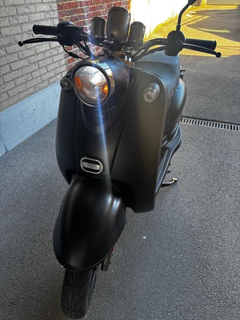 Scooter Lowigi Klasse A-Uitstekende staat!, Vélos & Vélomoteurs, Pièces de cyclomoteur | Scooters, Enlèvement, Comme neuf, Autres marques