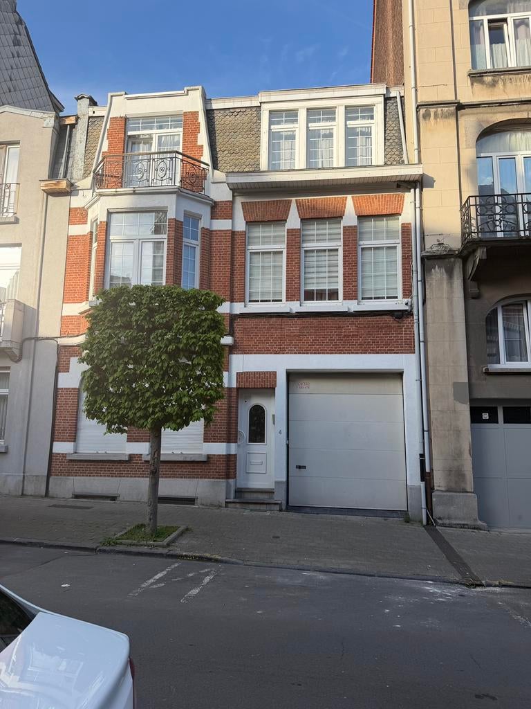 Appartement met 2 slaapkamers 95m² 2e verdieping, Immo, 50 m² of meer, Brussel