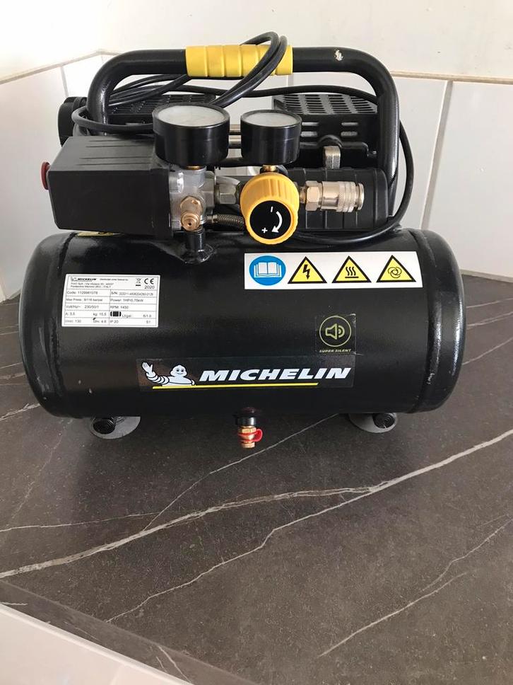 Michelin luchtcompressor + Metabo accessoires – complete set, Doe-het-zelf en Bouw, Compressors, Zo goed als nieuw, Ophalen