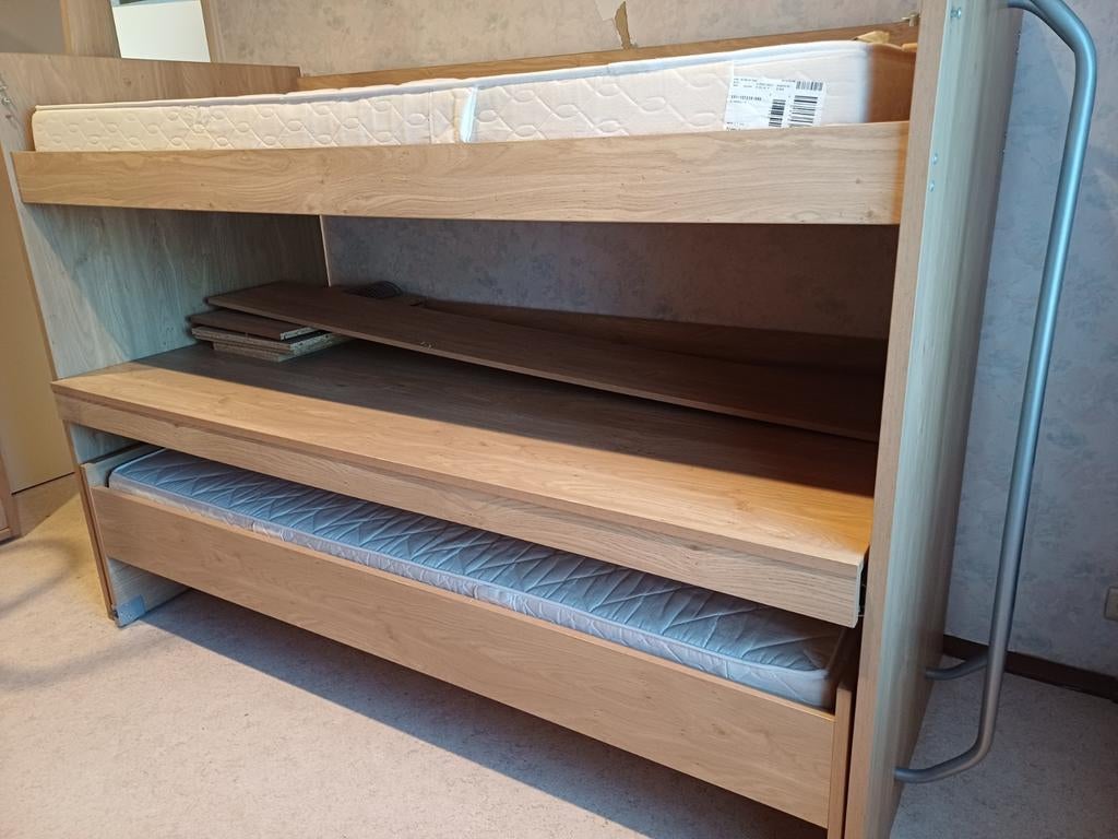 Gratis hoogslaper+bureau, Ophalen, Hoogslaper