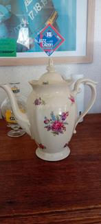 Antieke porseleinen koffiepot, Enlèvement ou Envoi
