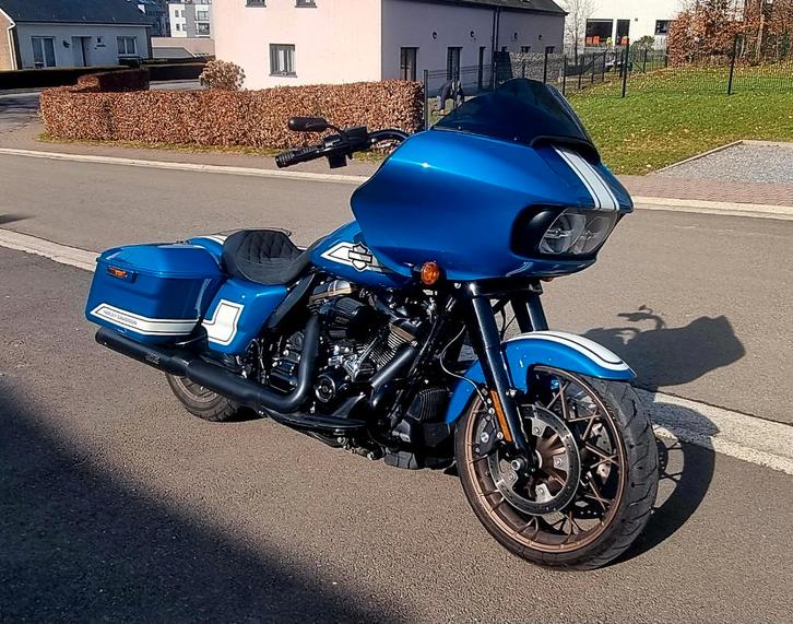 Harley Davidson Road Glide Fast Johnnie, Motos, Motos | Harley-Davidson, Particulier, Tourisme, plus de 35 kW, 2 cylindres, ABS