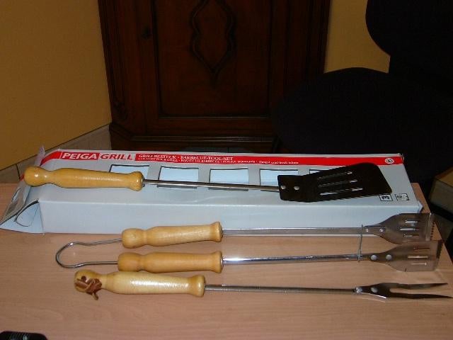 Nieuw verpakt barbecueset met spatel/tang/vork, Tuin en Terras, Ophalen of Verzenden, Nieuw