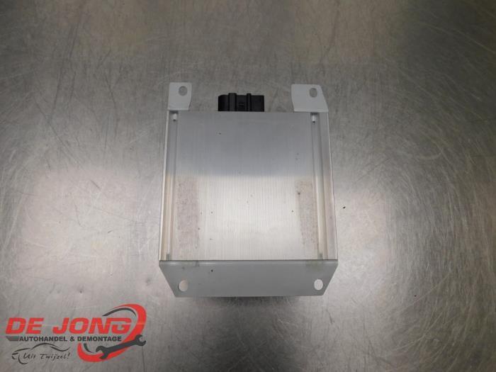 Amplificateur radio d'un Audi A4, Autos : Pièces & Accessoires, Électronique & Câbles, Audi, Utilisé, 3 mois de garantie, Enlèvement ou Envoi