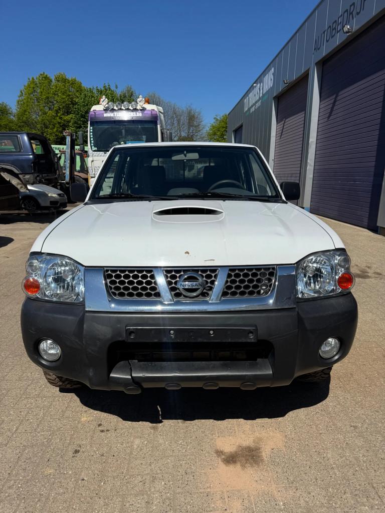 Nissan Navara *4X4-2500DIESEL* (bj 2004), Autos, Nissan, Achat, Entreprise, Boîte manuelle, 5 portes