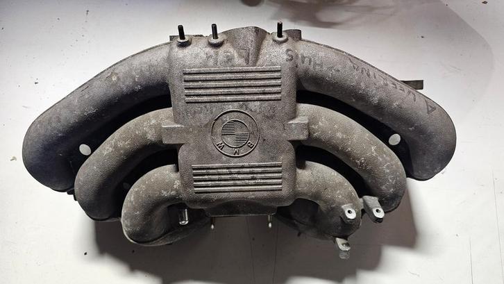 Inlaatspruitstuk  BMW 3 / 5 serie E30 320i 323i M20 E28 520i, Autos : Pièces & Accessoires, Moteurs & Accessoires, BMW, Utilisé